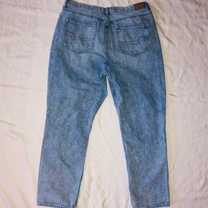 american eagle mom jeans